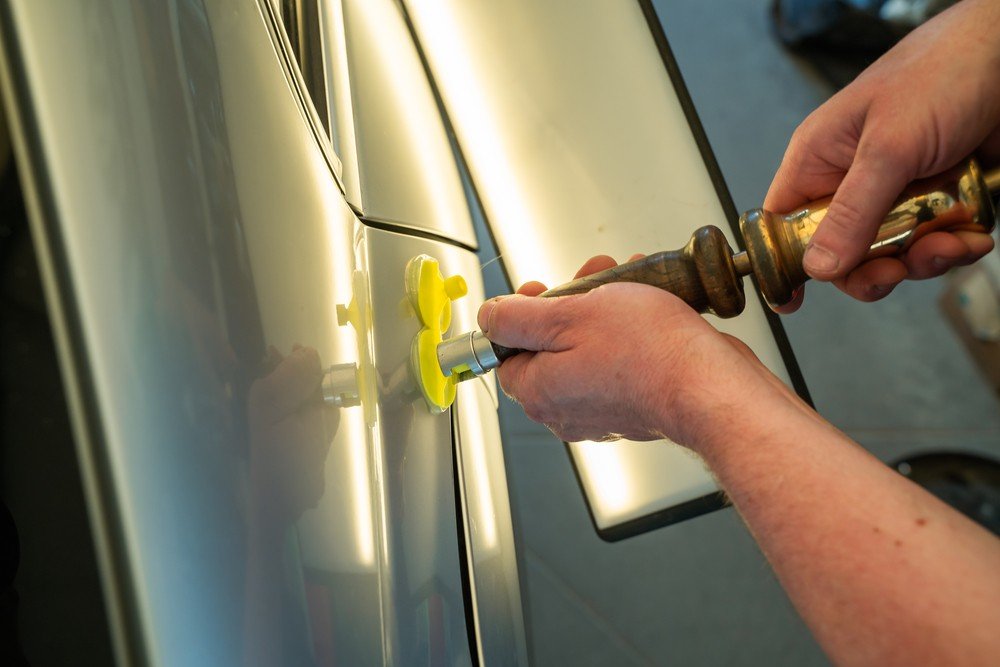 Paintless dent repair service Dubai